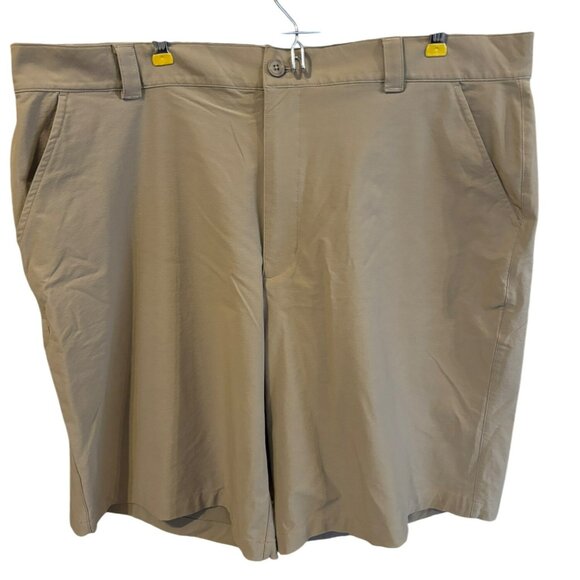 Under Armour Mens Khaki Golf Shorts Size 40 Lightweight Performance Fabric - Picture 1 of 7